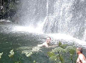 Baden im Wasserfall